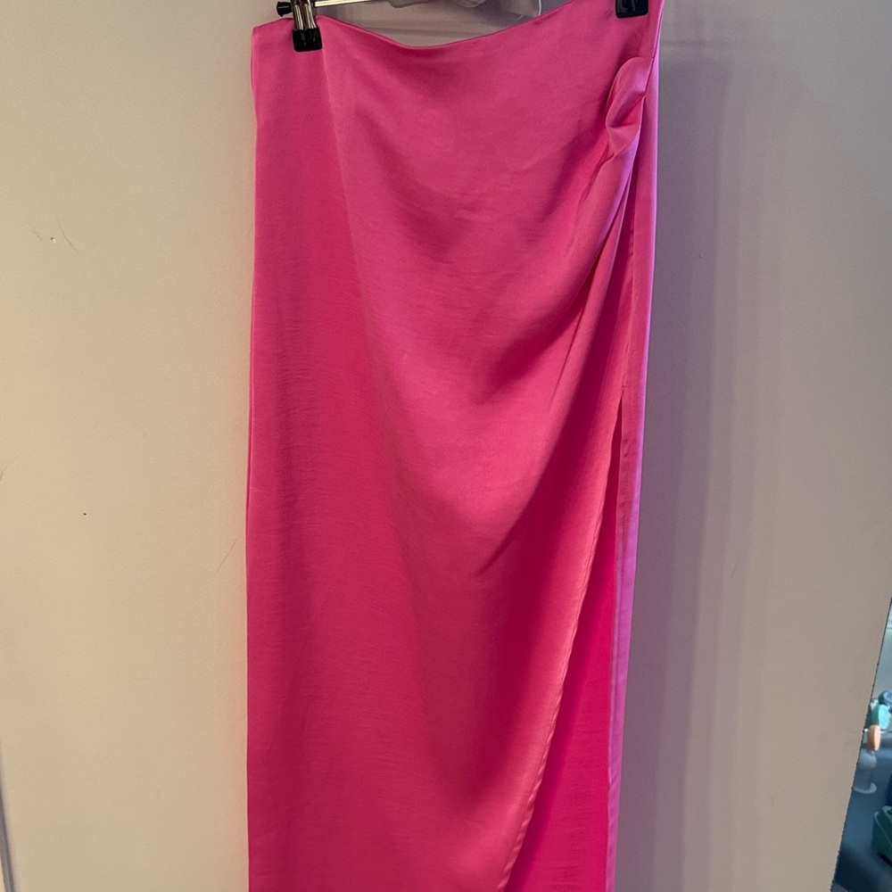 Elegant Pink Women's Skirt